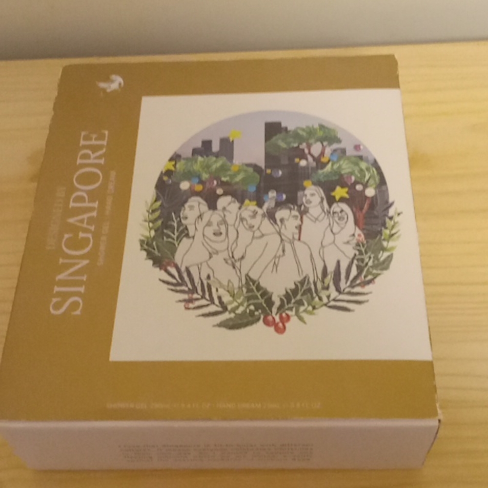 COPY - Crabtree and Evelyn shower gel and hand cream set